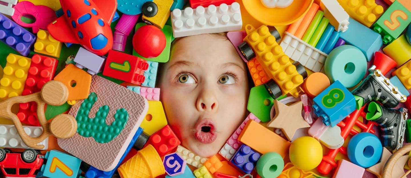 Best Dubai Toy Shops: Hamley's, Toys R Us & More
