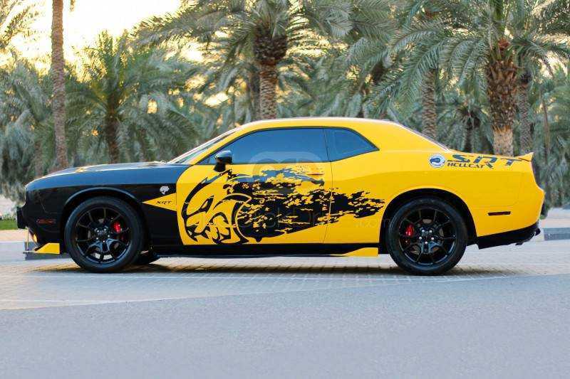 Rent Dodge Challenger V6 2018 in Dubai - Affordable Rates-pic_2