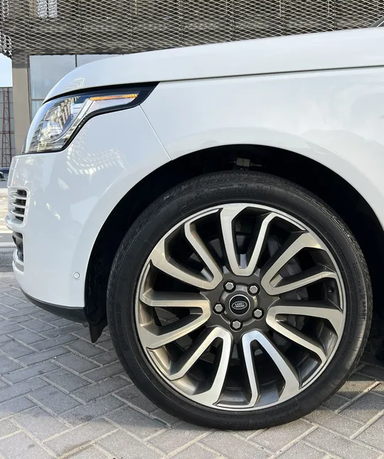 Range vouge autobiography-pic_3