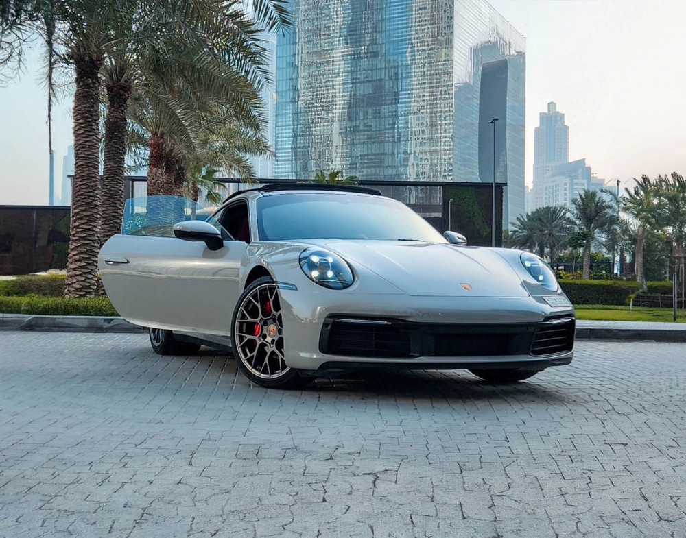 Rent Porsche 911 Carrera 2021 in Dubai-pic_1