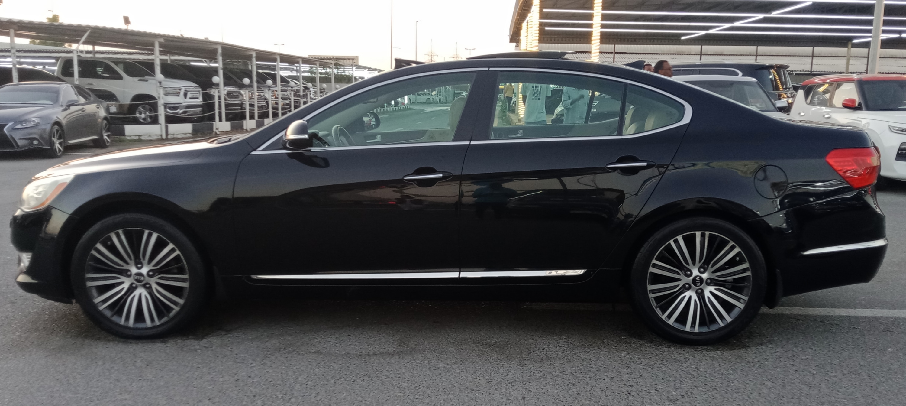 Kia Cadenza Panorama V6 3.5L Model 2012-pic_1