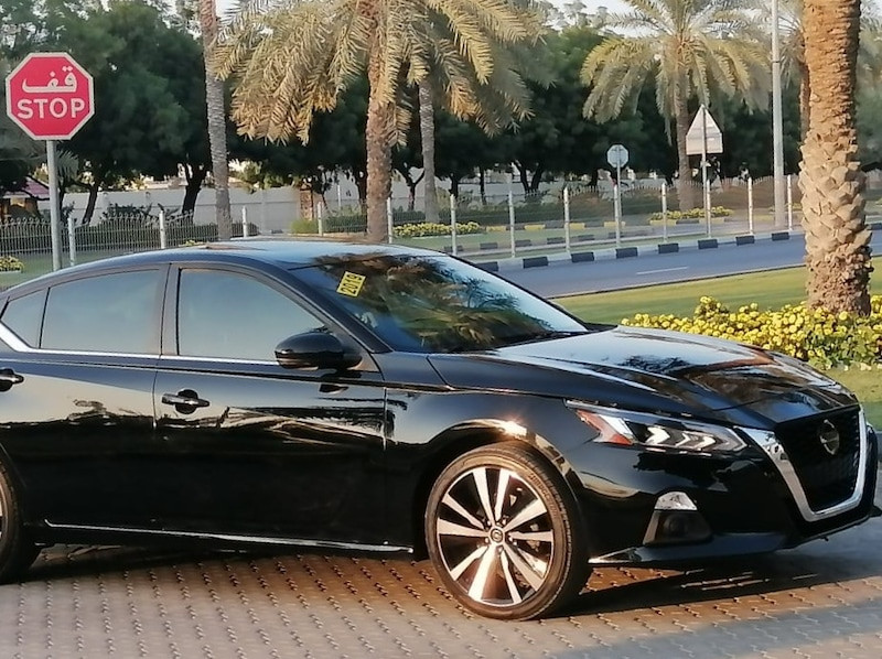 Nissan Altima SR-image