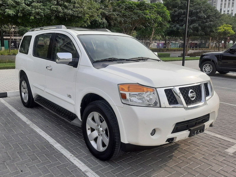 Nissan Armada LE-image