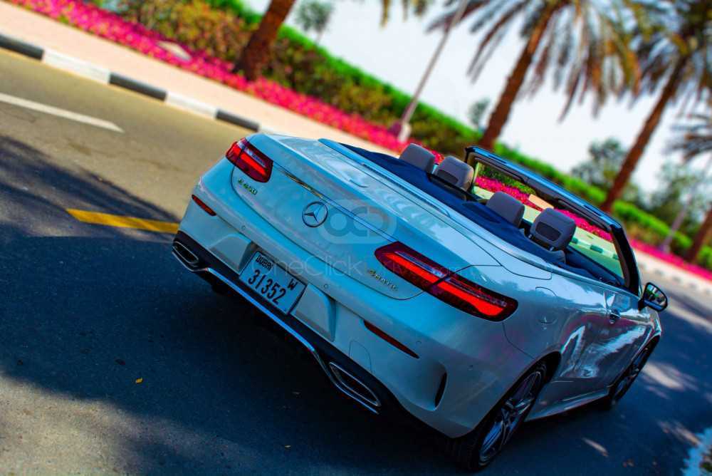 Rent Mercedes Benz E450 Convertible in Dubai - Luxury Ride-pic_3
