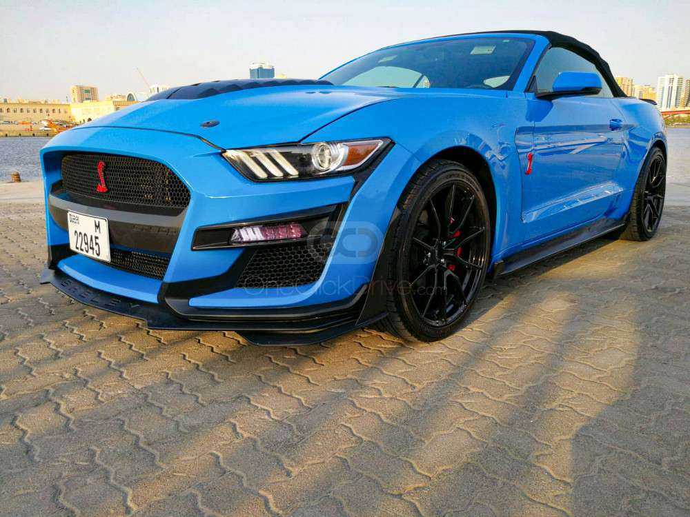 Rent Ford Mustang Shelby GT350 Convertible V4 in Dubai-pic_4