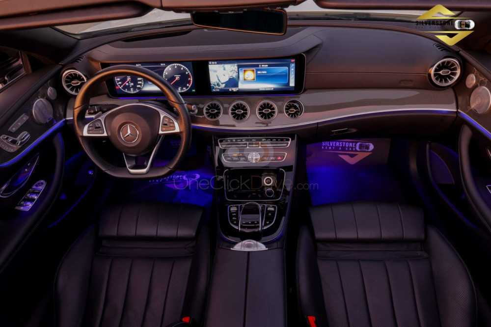 RENT MERCEDES BENZ E400 CONVERTIBLE-pic_3