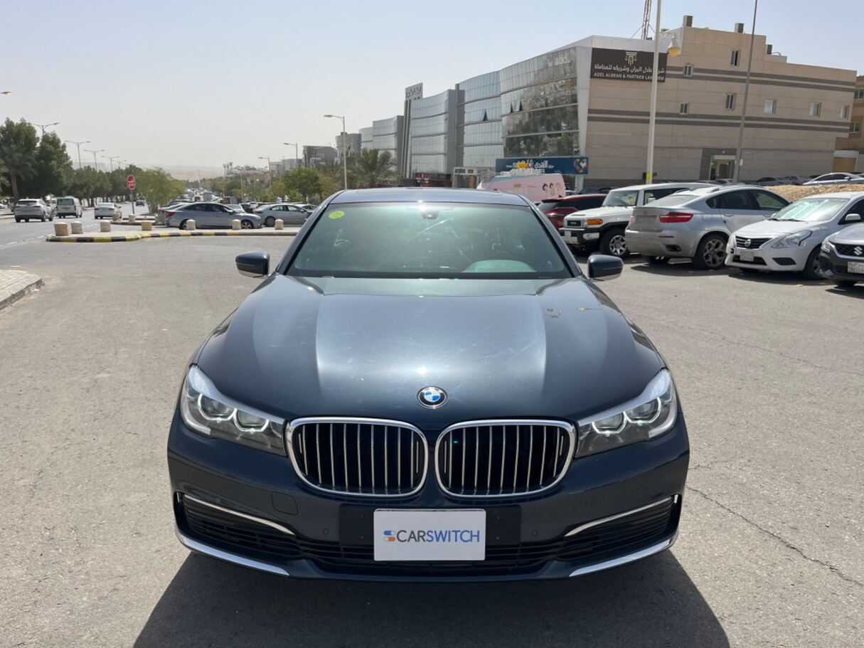 Rent BMW 760Li XDrive-pic_3