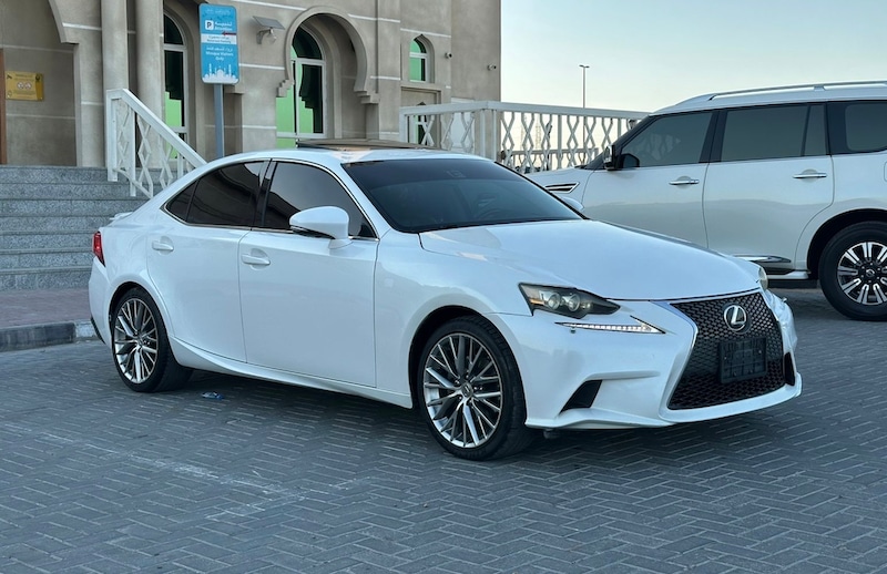 Lexus IS-Series F Sport-pic_1