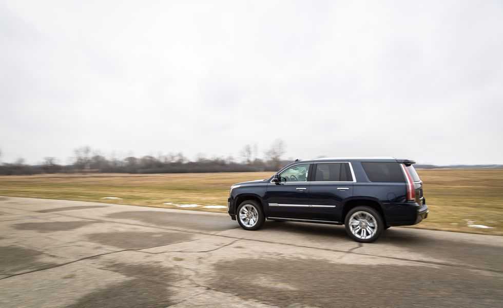 RENT CADILLAC ESCALADE PLATINUM SPORT 2021-pic_3