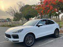 RENT PORSCHE MACAN 2021-pic_1