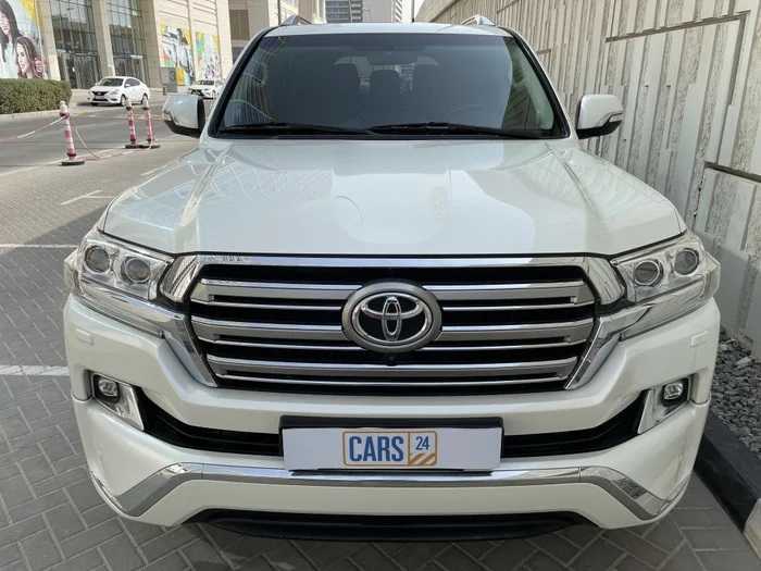 Rent a Toyota Land Cruiser 2016-pic_2