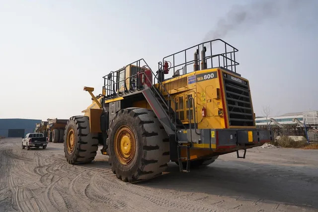 Offer 2017 Komatsu WA800-3EO Wheel Loader-pic_2