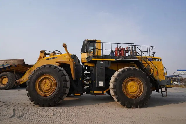 Offer 2017 Komatsu WA800-3EO Wheel Loader-pic_1